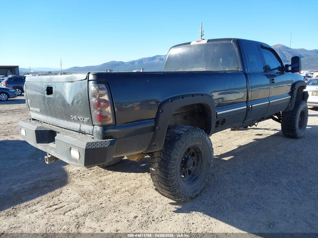 Продажа на аукционе авто 2001 Chevrolet Silverado 2500hd Lt, vin: 1GCHK29U21E194825, номер лота: 44813768