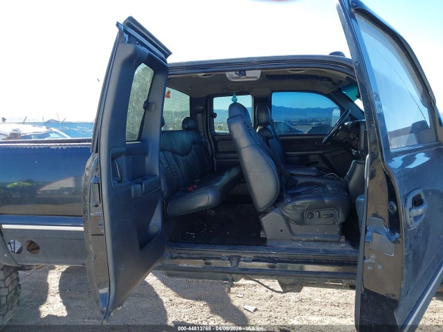 Продажа на аукционе авто 2001 Chevrolet Silverado 2500hd Lt, vin: 1GCHK29U21E194825, номер лота: 44813768