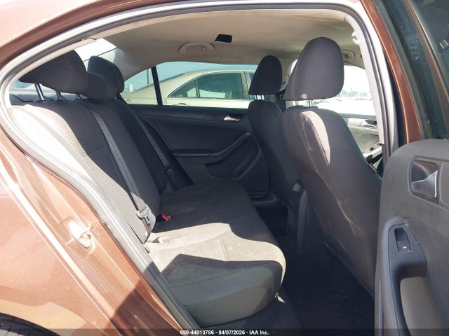 44813786 :رقم المزاد ، 3VW267AJ8GM415790 vin ، 2016 Volkswagen Jetta 1.4t S مزاد بيع