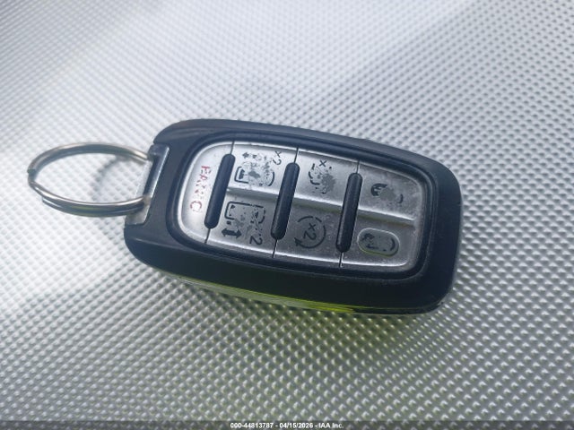 2022 Chrysler Pacifica Touring L მანქანა იყიდება აუქციონზე, vin: 2C4RC1BG1NR132485, აუქციონის ნომერი: 44813787