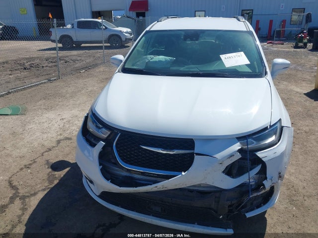 2022 Chrysler Pacifica Touring L მანქანა იყიდება აუქციონზე, vin: 2C4RC1BG1NR132485, აუქციონის ნომერი: 44813787