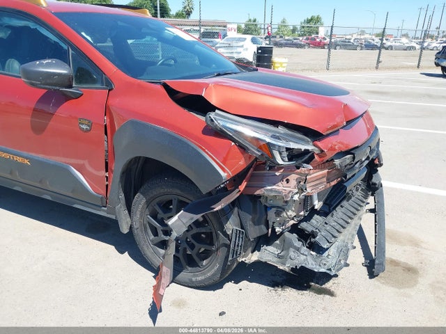 4S4GUHT69R3818366 Subaru Crosstrek Wilderness
