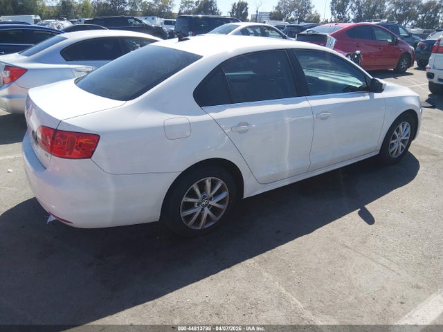 3VWD07AJ6EM372168 Volkswagen Jetta 1.8t Se