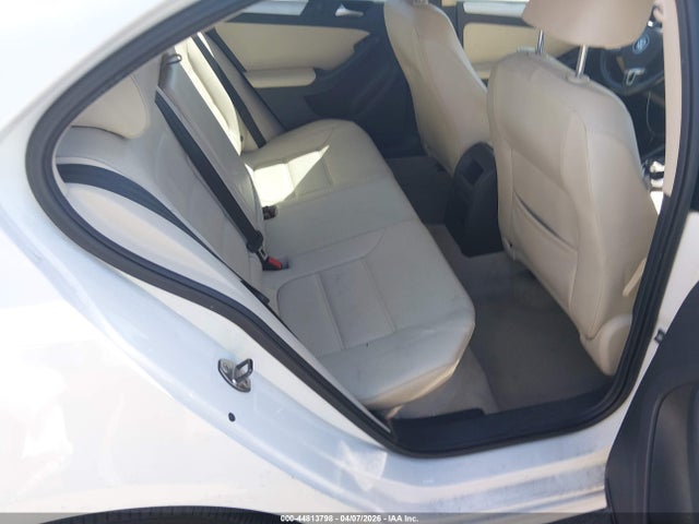 3VWD07AJ6EM372168 Volkswagen Jetta 1.8t Se