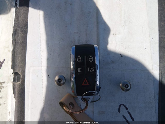 44813806 :رقم المزاد ، SAJWA0GB5ALR61659 vin ، 2010 Jaguar Xf Premium مزاد بيع