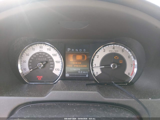 44813806 :رقم المزاد ، SAJWA0GB5ALR61659 vin ، 2010 Jaguar Xf Premium مزاد بيع
