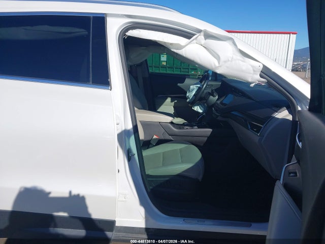 44813810 :رقم المزاد ، 1GYFZBR48LF121811 vin ، 2020 Cadillac Xt4 Awd Luxury مزاد بيع