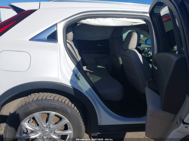44813810 :رقم المزاد ، 1GYFZBR48LF121811 vin ، 2020 Cadillac Xt4 Awd Luxury مزاد بيع
