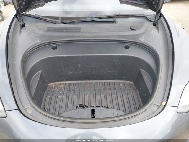 2022 Tesla Model 3 Long Range Dual Motor All-wheel Drive მანქანა იყიდება აუქციონზე, vin: 5YJ3E1EB1NF331936, აუქციონის ნომერი: 44813827