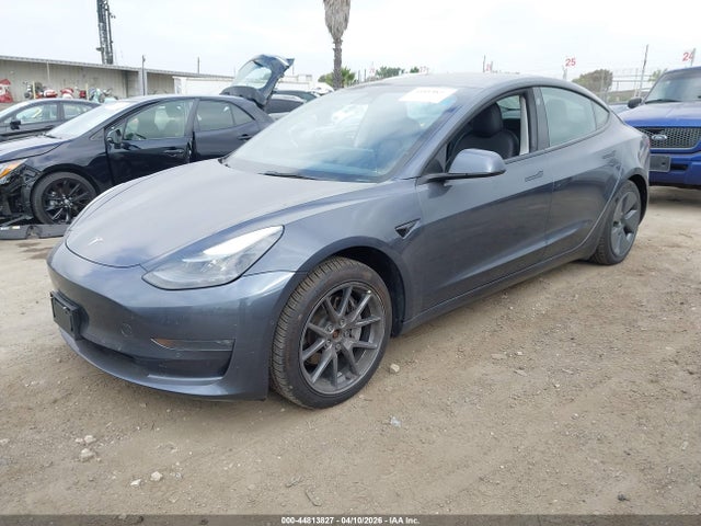 2022 Tesla Model 3 Long Range Dual Motor All-wheel Drive მანქანა იყიდება აუქციონზე, vin: 5YJ3E1EB1NF331936, აუქციონის ნომერი: 44813827
