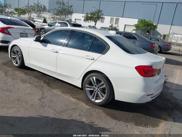 2016 BMW 328I WBA8E9G5XGNT87712 Photo 2