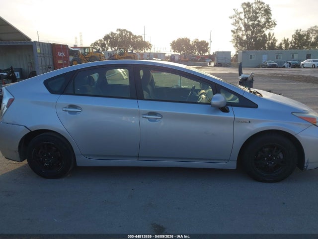 Toyota Prius Two 2014 JTDKN3DU7E0383838 Image 12