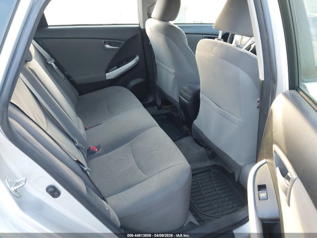 Toyota Prius Two 2014 JTDKN3DU7E0383838 Image 8