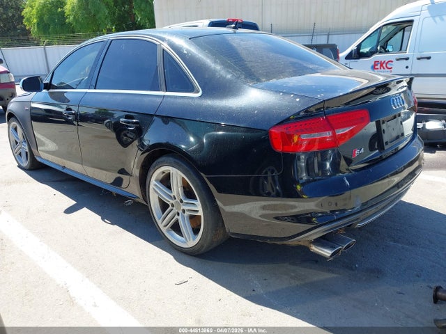 2015 AUDI S4 WAUBGAFL5FA025553 Photo 2