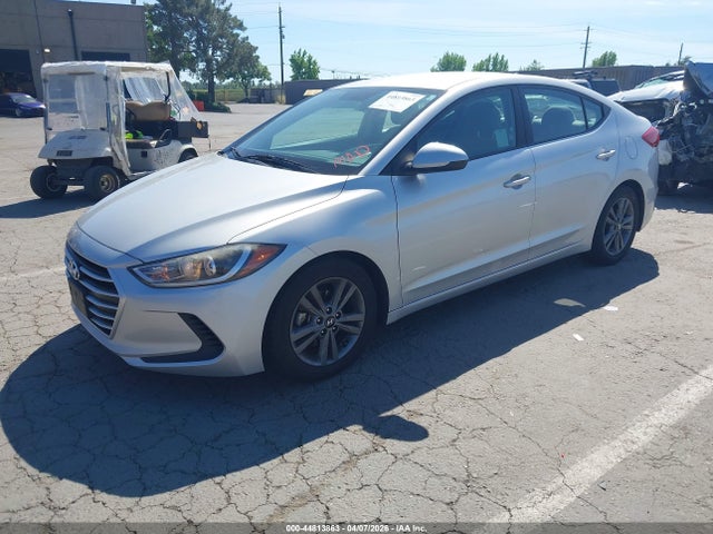 5NPD84LF3JH216690 Hyundai ELANTRA SEL