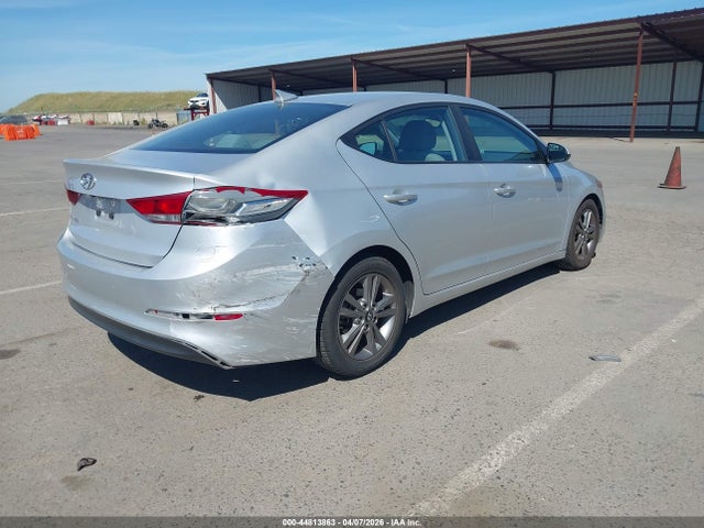 5NPD84LF3JH216690 Hyundai ELANTRA SEL