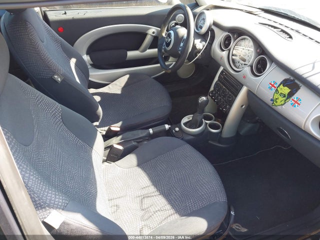 2003 MINI COOPER WMWRC33433TE14584 Photo 4