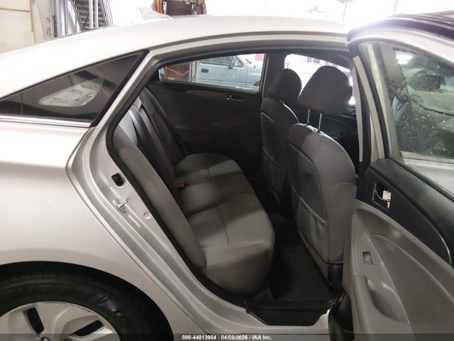 2015 Hyundai Sonata Hybrid მანქანა იყიდება აუქციონზე, vin: KMHEC4A49FA139855, აუქციონის ნომერი: 44813904