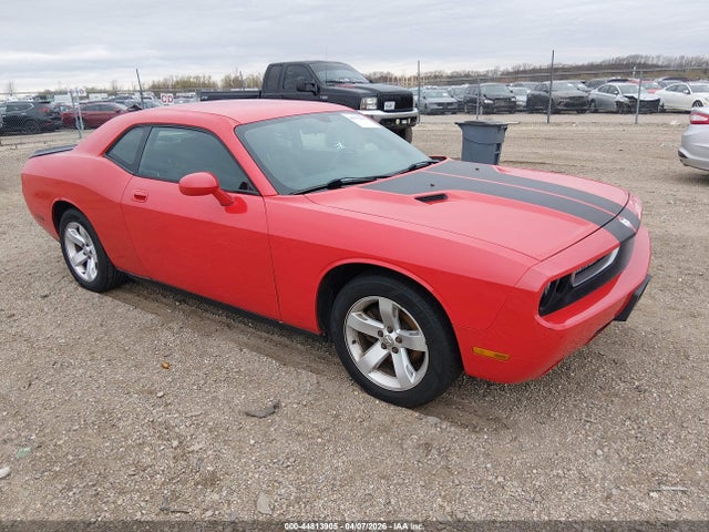 44813905 :رقم المزاد ، 2B3CJ4DV4AH321920 vin ، 2010 Dodge Challenger Se مزاد بيع