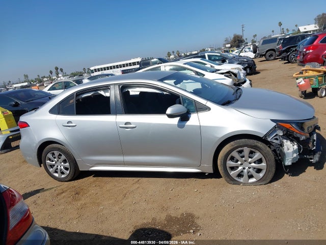JTDEPRAE4LJ038703 Toyota COROLLA LE