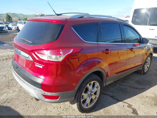 1FMCU0JX5FUB07653 Ford Escape Titanium