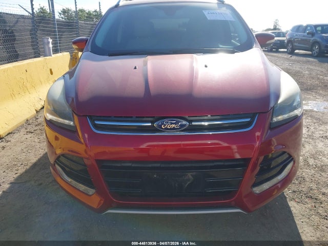 1FMCU0JX5FUB07653 Ford Escape Titanium