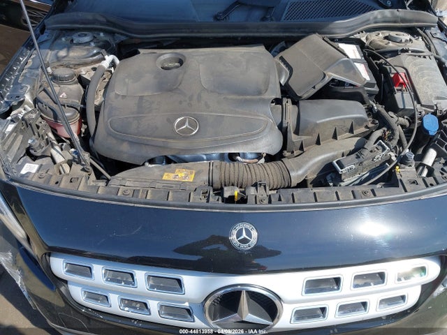 WDCTG4GB1KU001431 Mercedes-Benz Gla 250 4matic