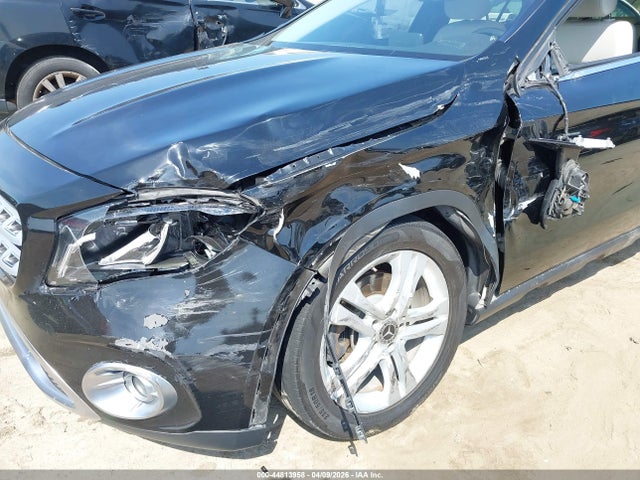 WDCTG4GB1KU001431 Mercedes-Benz Gla 250 4matic