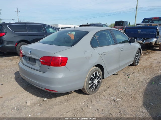 3VWD17AJ7EM259746 Volkswagen Jetta 1.8t Se