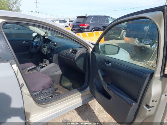 3VWD17AJ7EM259746 Volkswagen Jetta 1.8t Se