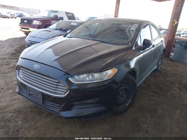 Ford FUSION S 2014 1FA6P0G73E5395106 Image 2
