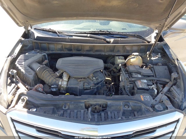 1GYKNCRS3JZ153558 Cadillac XT5 LUXURY