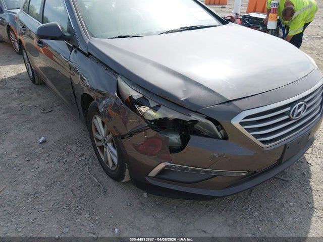 Aukcja sprzedaży 2015 Hyundai Sonata Se, vin: 5NPE24AF7FH200556, numer aukcji: 44813987