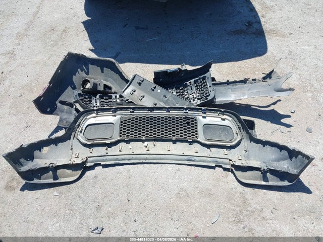 Продажа на аукционе авто 2019 Jeep Grand Cherokee Limited 4x4, vin: 1C4RJFBG4KC781933, номер лота: 44814020
