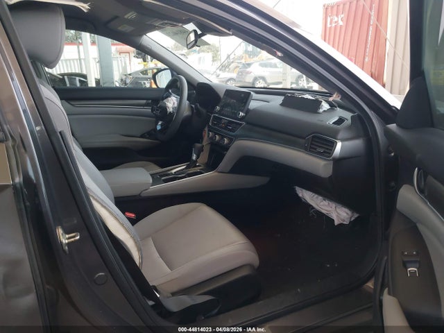 1HGCV1F14KA108057 Honda ACCORD LX