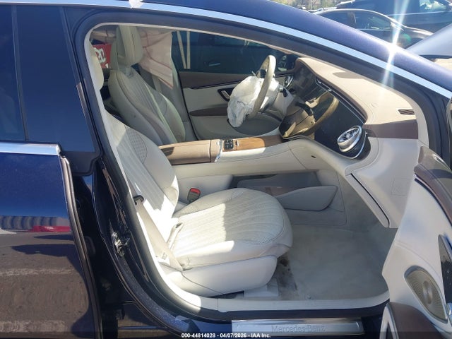 44814028 :رقم المزاد ، W1KCG2DB7NA004019 vin ، 2022 Mercedes-benz Eqs 450+ مزاد بيع