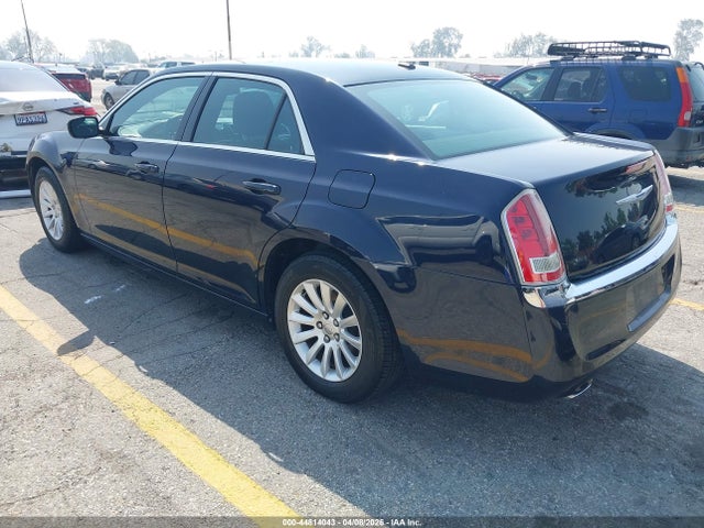 2012 Chrysler 300 მანქანა იყიდება აუქციონზე, vin: 2C3CCAAGXCH117787, აუქციონის ნომერი: 44814043