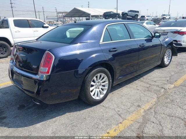 2012 Chrysler 300 მანქანა იყიდება აუქციონზე, vin: 2C3CCAAGXCH117787, აუქციონის ნომერი: 44814043