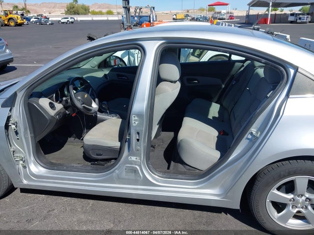 Chevrolet Cruze 1lt Auto 2014 1G1PC5SB1E7449888 Image 6