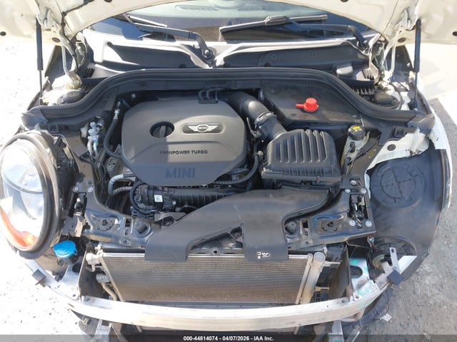 2017 MINI HARDTOP WMWXU1C39H2F92903 Photo 9