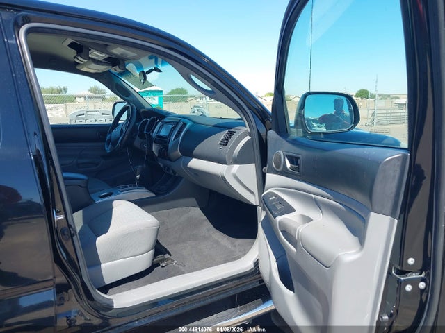5TFKU4HN3FX006007 Toyota Tacoma Prerunner V6