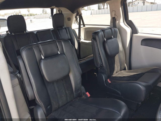 2017 Dodge Grand Caravan Sxt მანქანა იყიდება აუქციონზე, vin: 2C4RDGCG3HR719600, აუქციონის ნომერი: 44814091