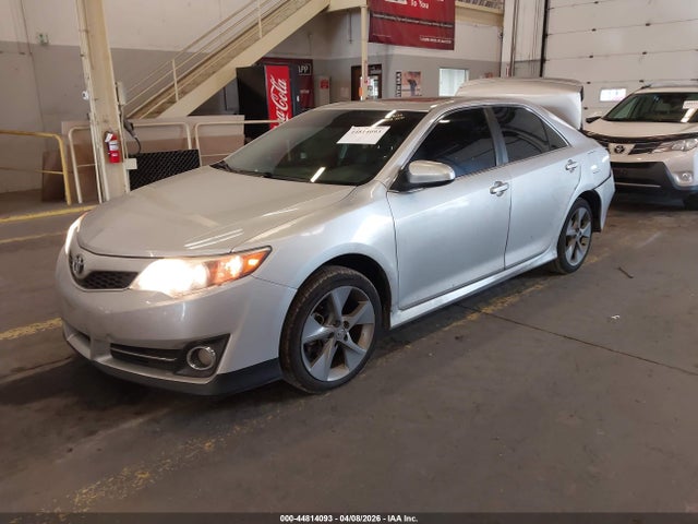 4T1BF1FK0EU775531 Toyota Camry Se Sport