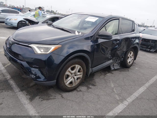 JTMZFREV4JJ183624 Toyota RAV4 LE