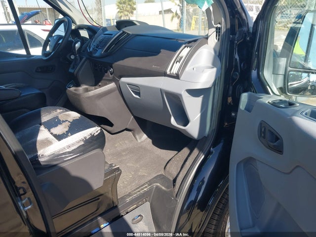 44814096 :رقم المزاد ، 1FMZK1CM2HKA60721 vin ، 2017 Ford Transit-150 Xlt مزاد بيع