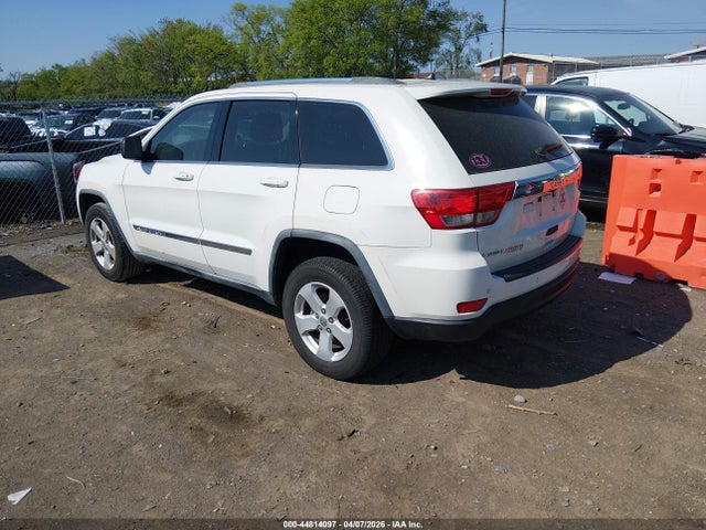 2011 JEEP GRAND CHEROKEE 1J4RS4GG1BC716123 Photo 2