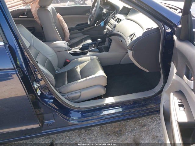 44814122 :رقم المزاد ، 1HGCP26429A020449 vin ، 2009 Honda Accord 2.4 Lx-p مزاد بيع
