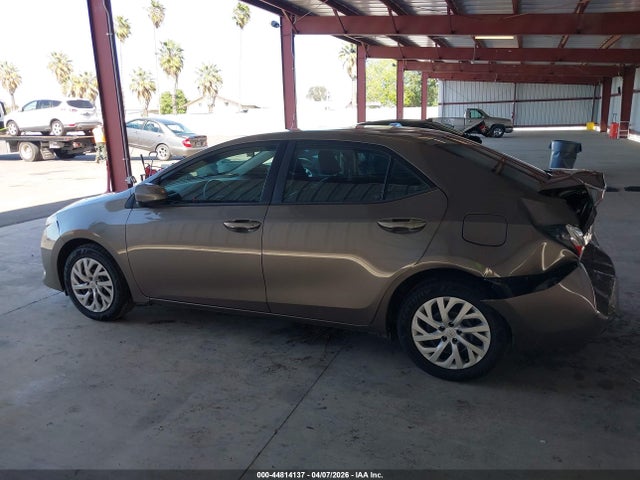 Toyota COROLLA LE 2019 5YFBURHE6KP876016 Image 13