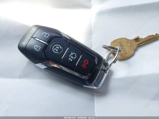 44814147 :رقم المزاد ، 2LMTJ6LP3GBL45456 vin ، 2016 Lincoln Mkx Reserve مزاد بيع