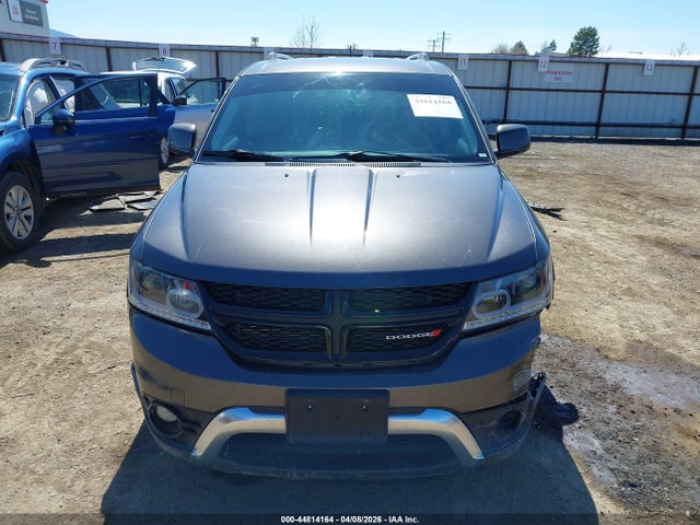 3C4PDDGG9JT209495 Dodge Journey Crossroad Awd